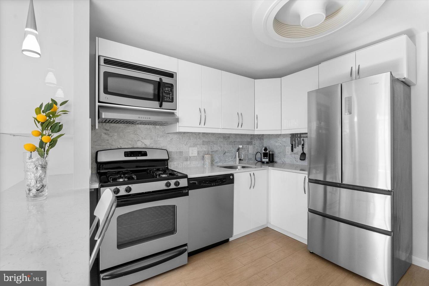1510 CONDO - Residential