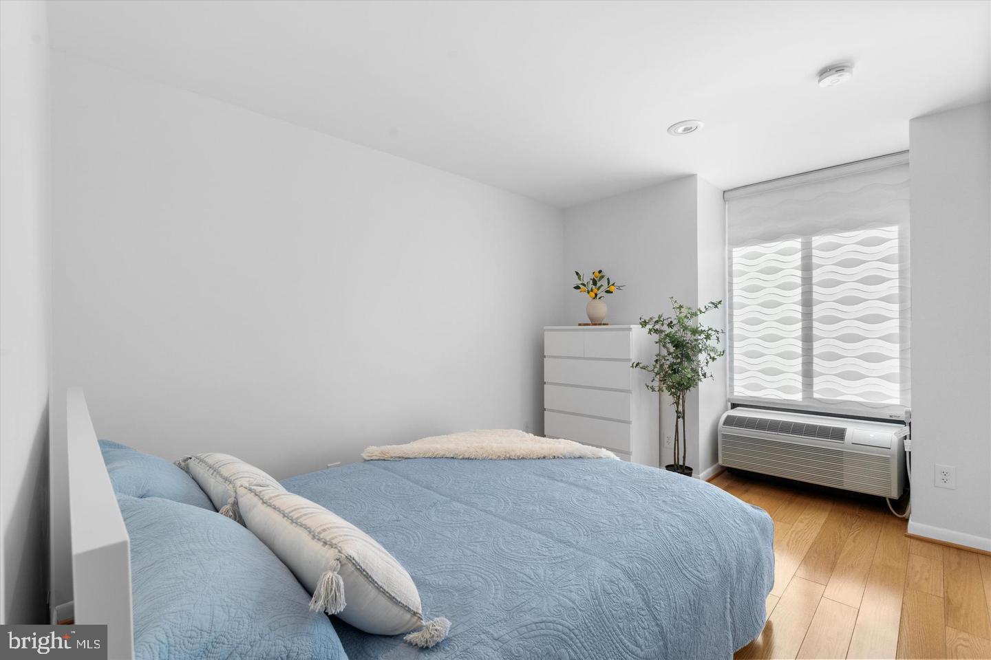 1510 CONDO - Residential