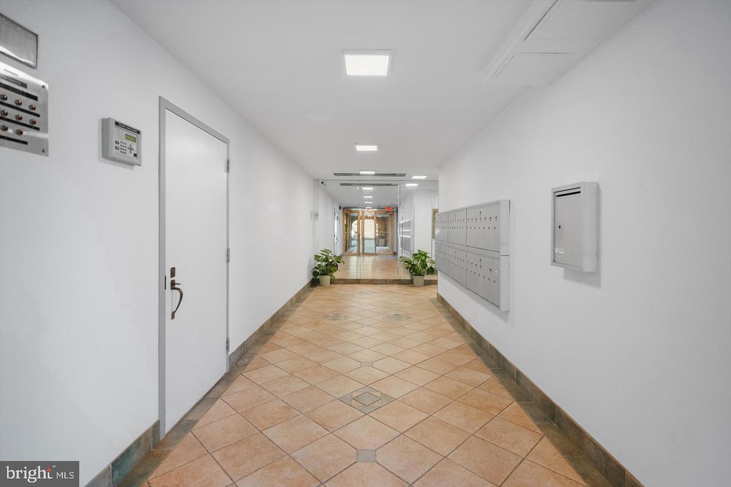 1510 CONDO - Residential