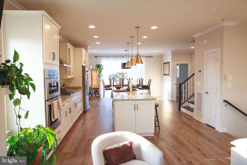 HIGHLANDER PARK - Residential Lease