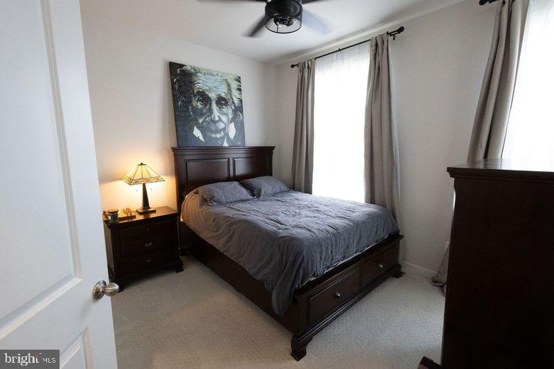 HIGHLANDER PARK - Residential Lease