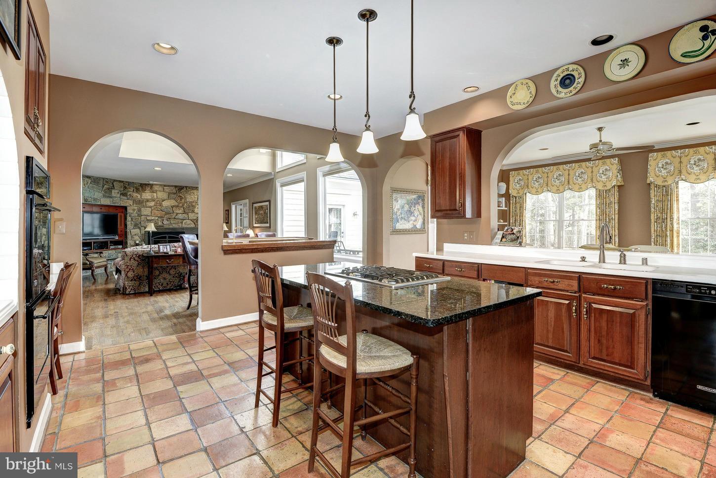 SUMMERWOOD - Residential
