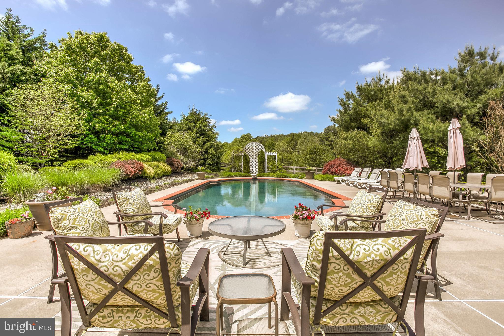 BELMONT FARM - Residential