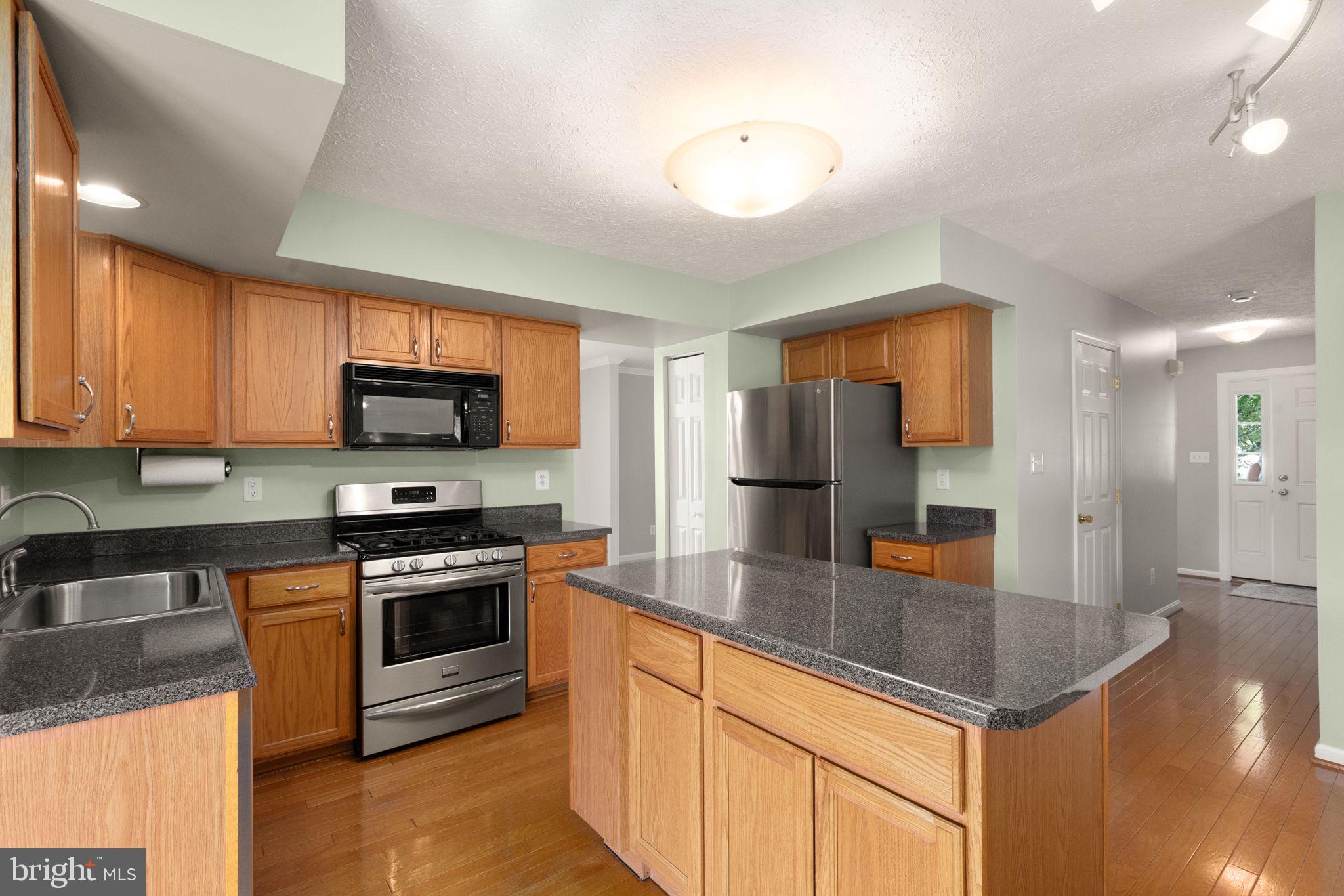 TUCHAHOE FARMS - Residential