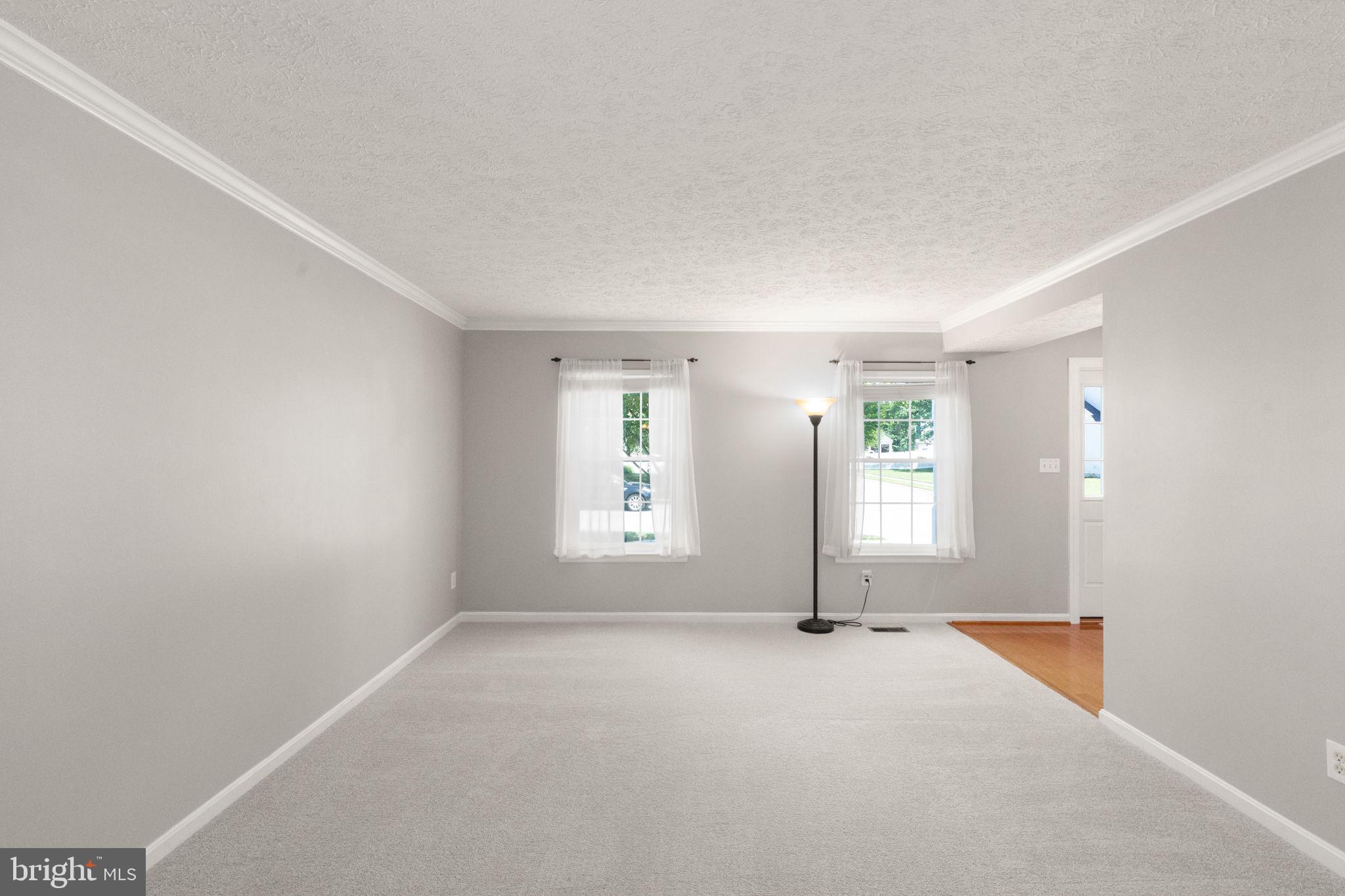TUCHAHOE FARMS - Residential