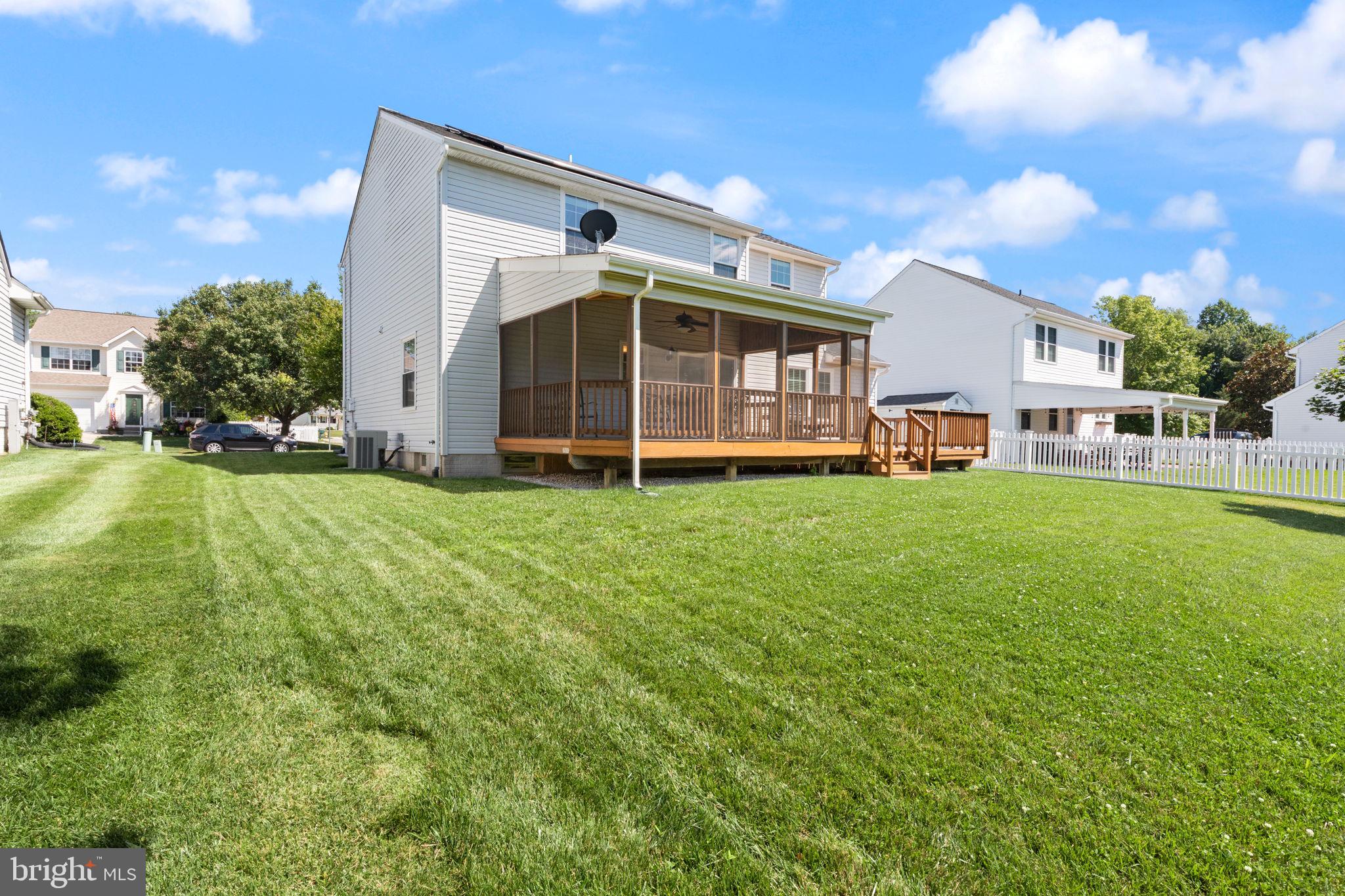 TUCHAHOE FARMS - Residential