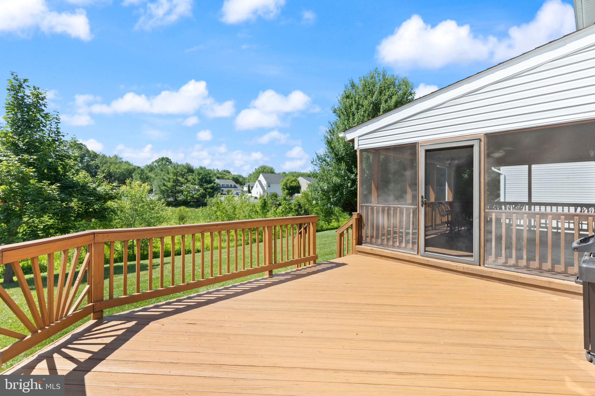 TUCHAHOE FARMS - Residential