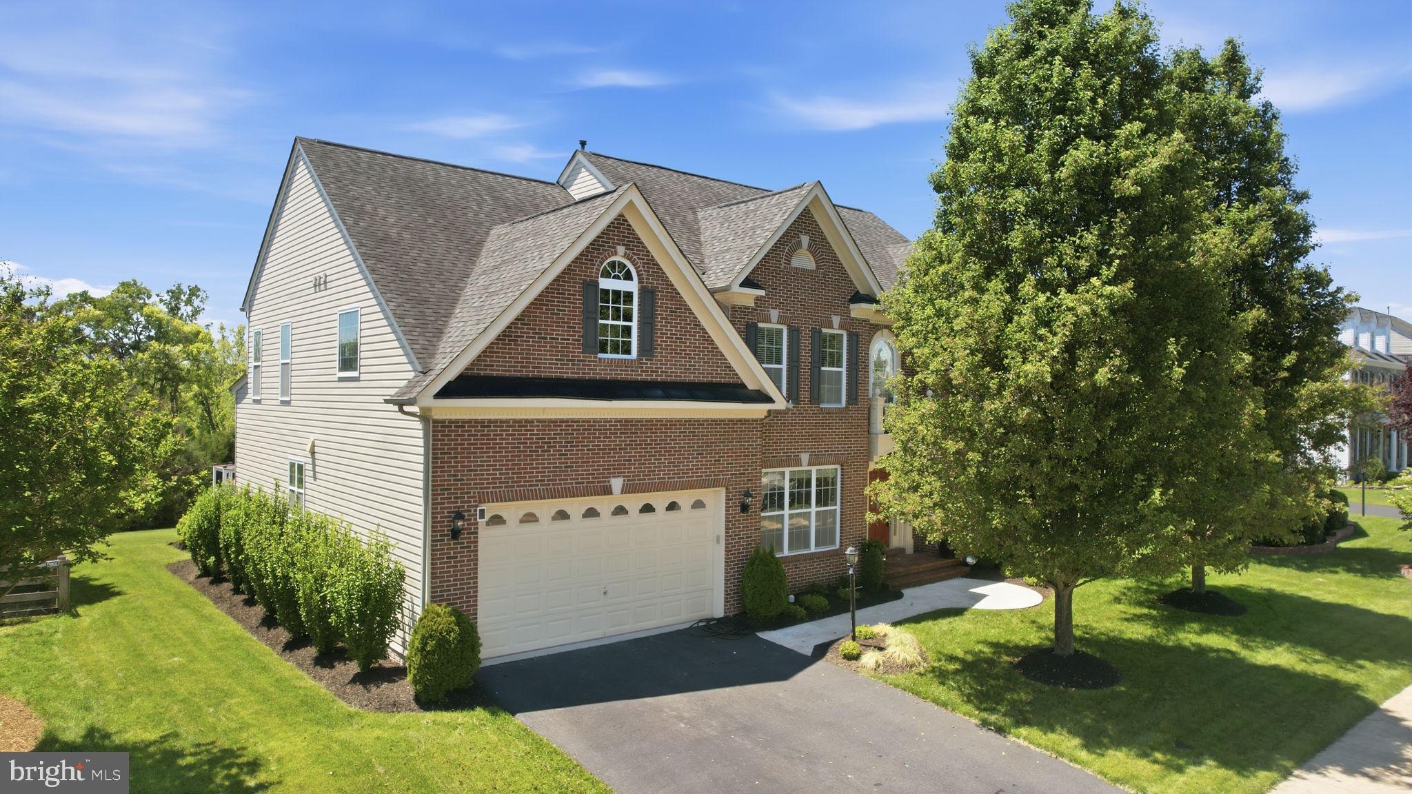 MEADOWS AT MORRIS FARM - Residential