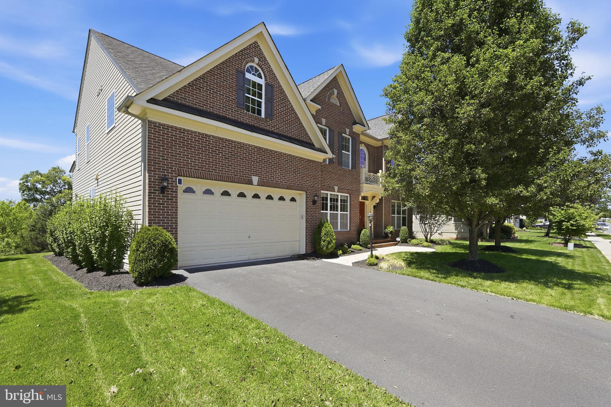 MEADOWS AT MORRIS FARM - Residential