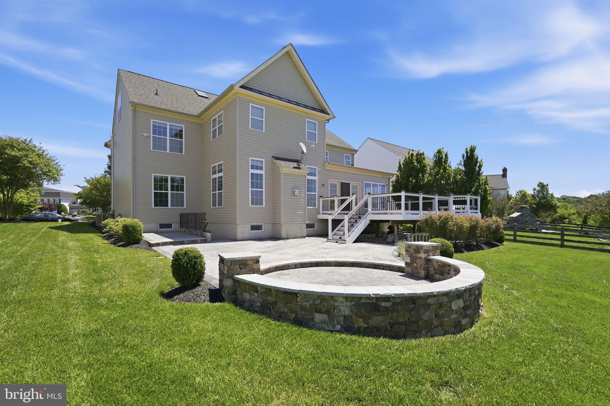 MEADOWS AT MORRIS FARM - Residential