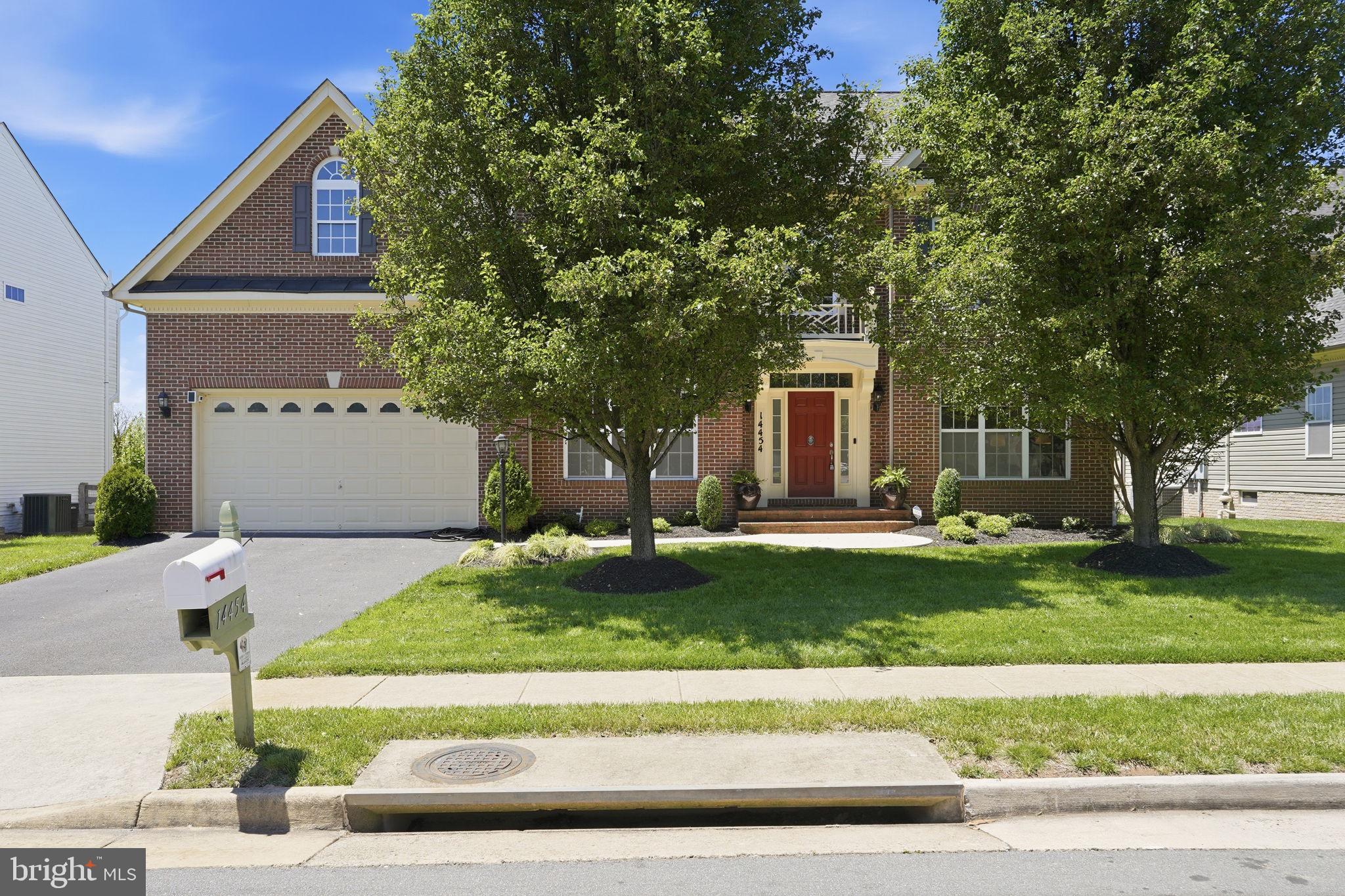MEADOWS AT MORRIS FARM - Residential