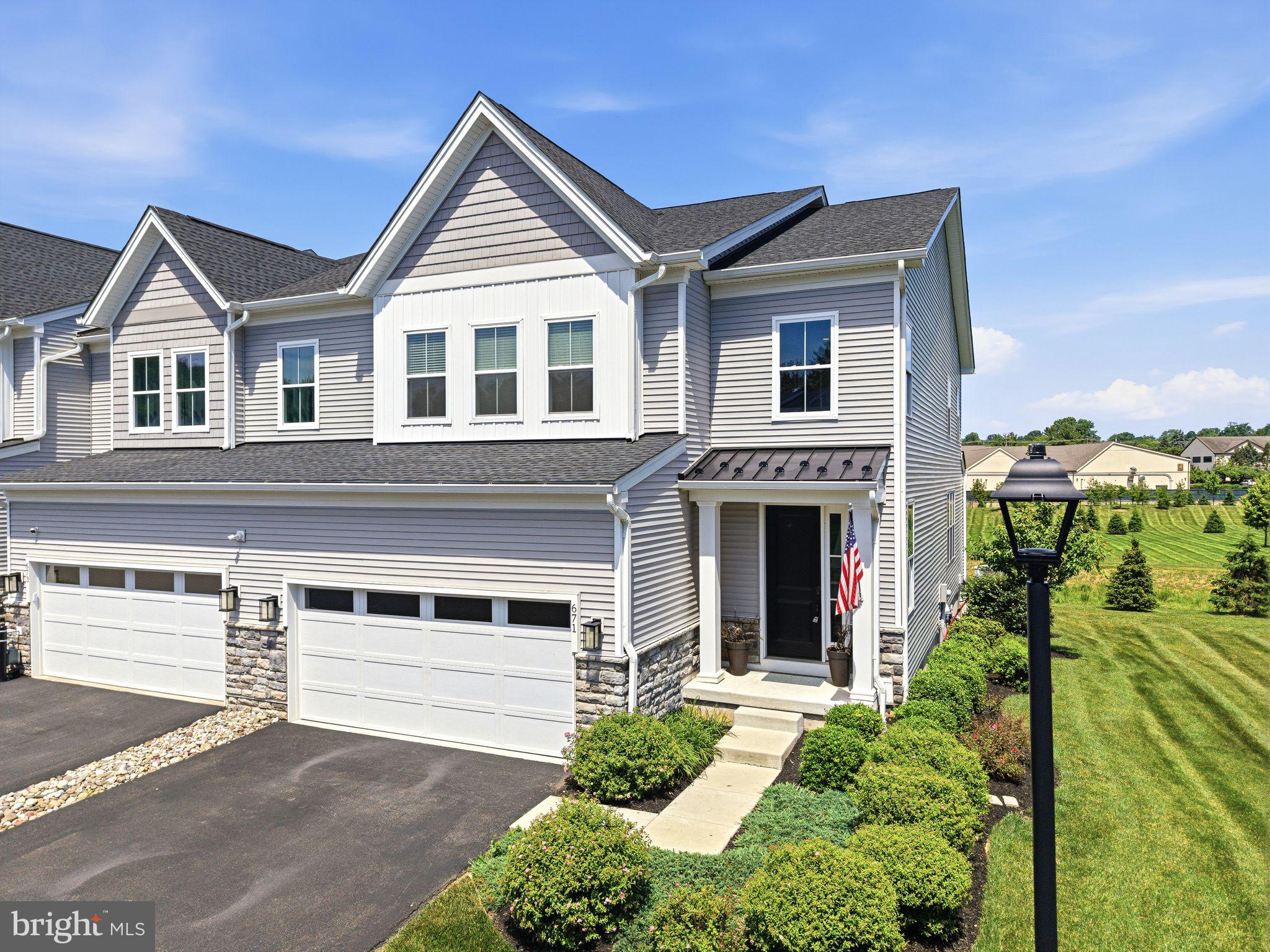 CREEKSIDE AT BLUE BELL - Residential