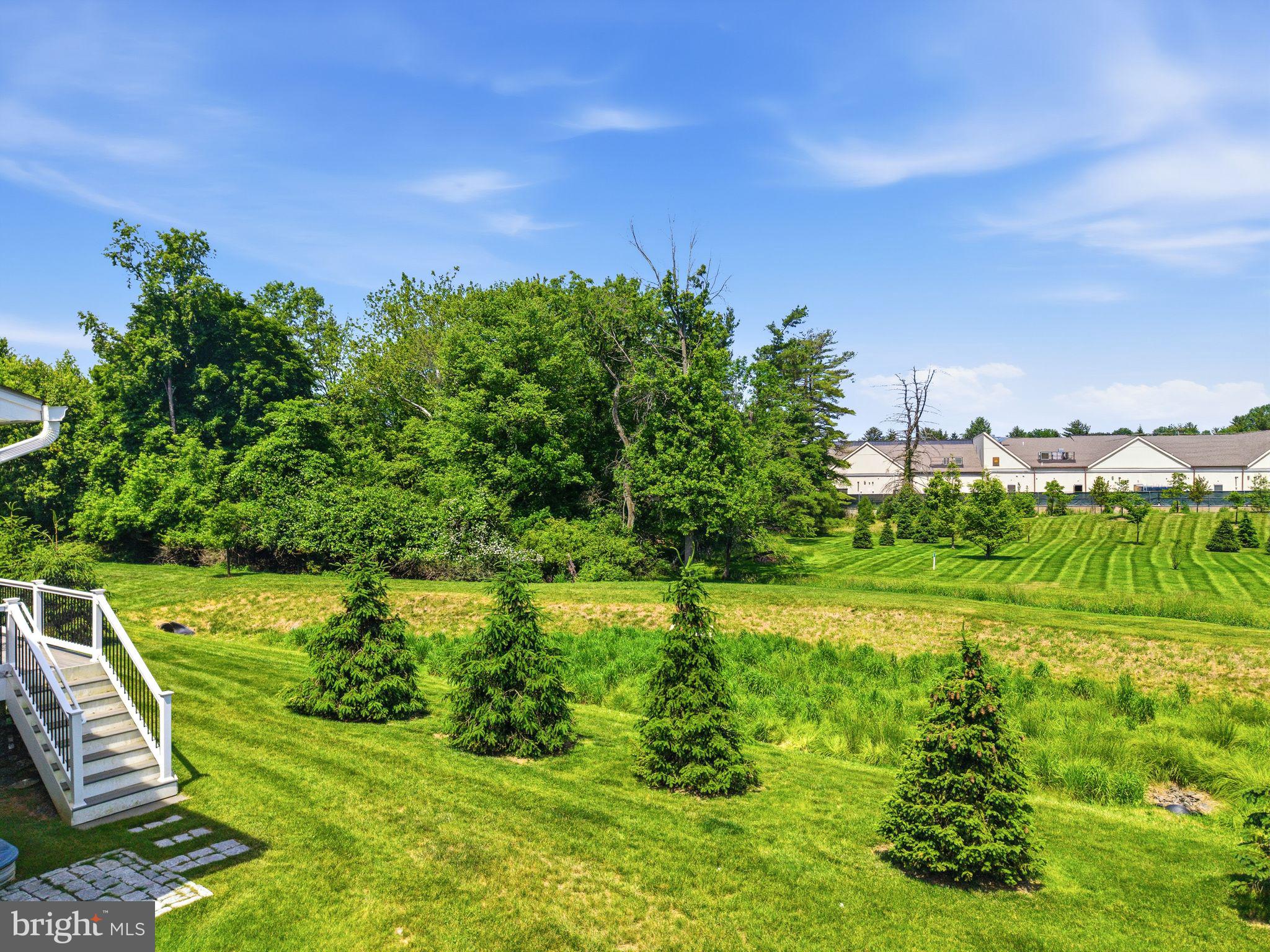 CREEKSIDE AT BLUE BELL - Residential