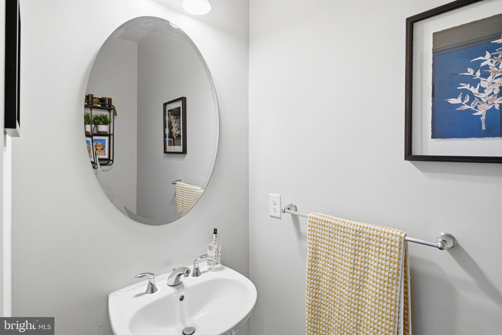 CREEKSIDE AT BLUE BELL - Residential