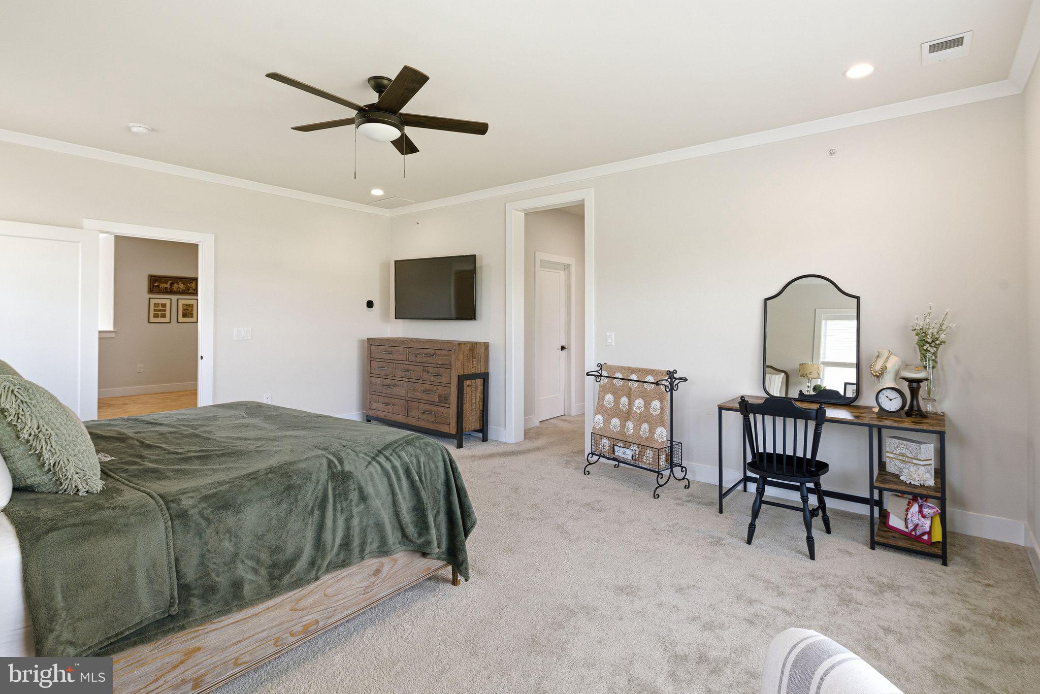 CREEKSIDE AT BLUE BELL - Residential