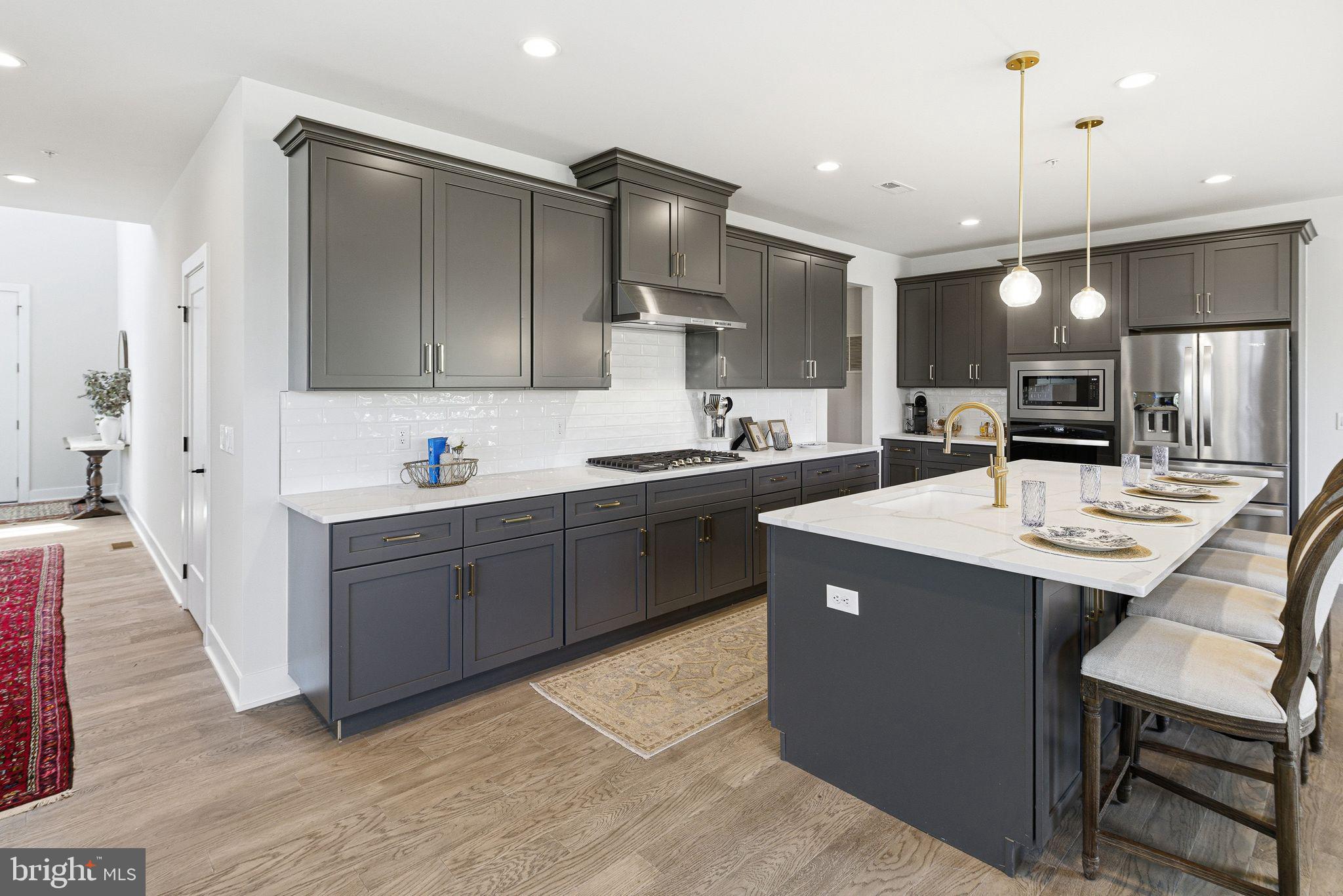 CREEKSIDE AT BLUE BELL - Residential