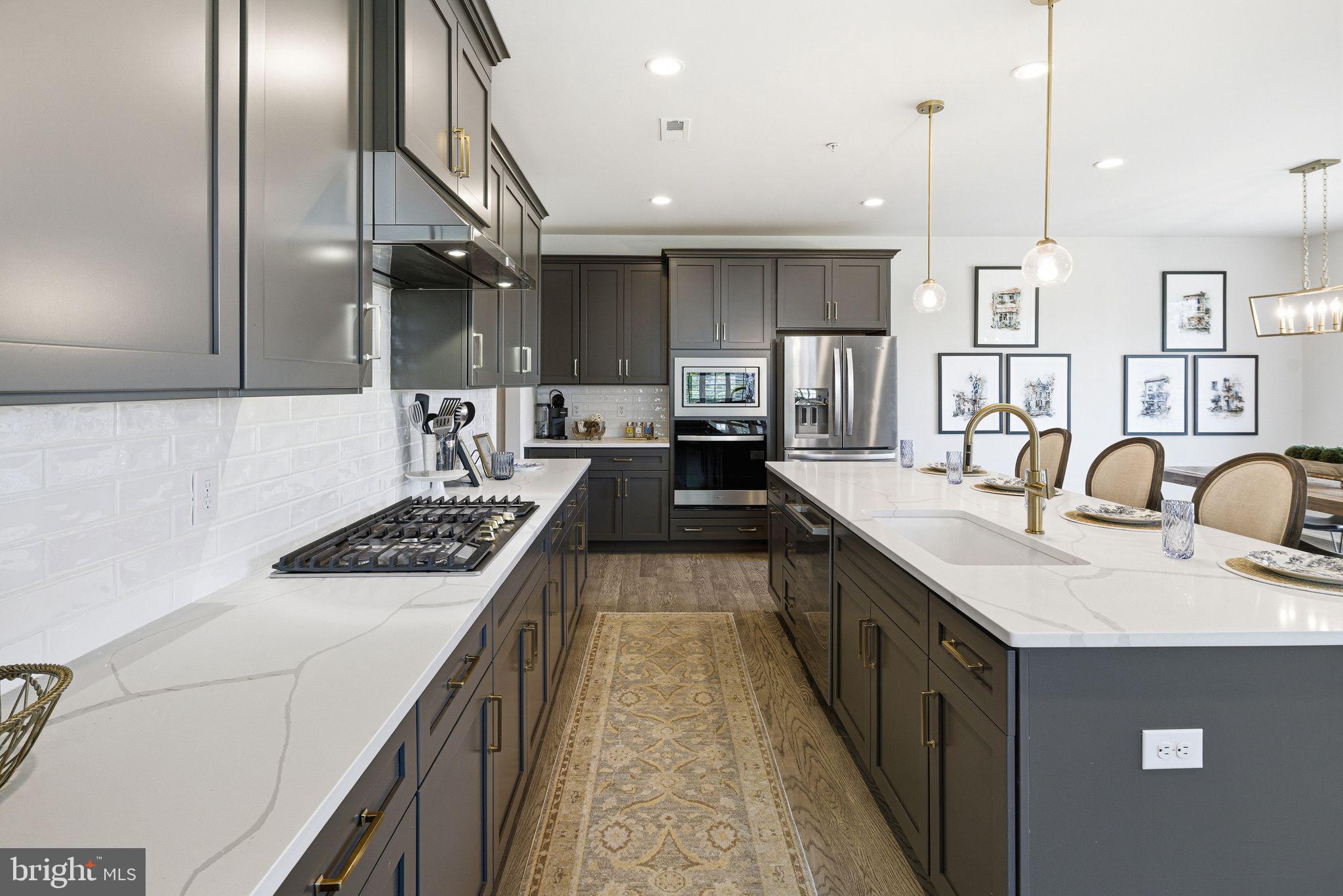 CREEKSIDE AT BLUE BELL - Residential