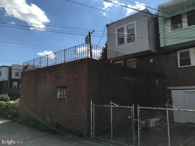 MAYFAIR (WEST) - Residential