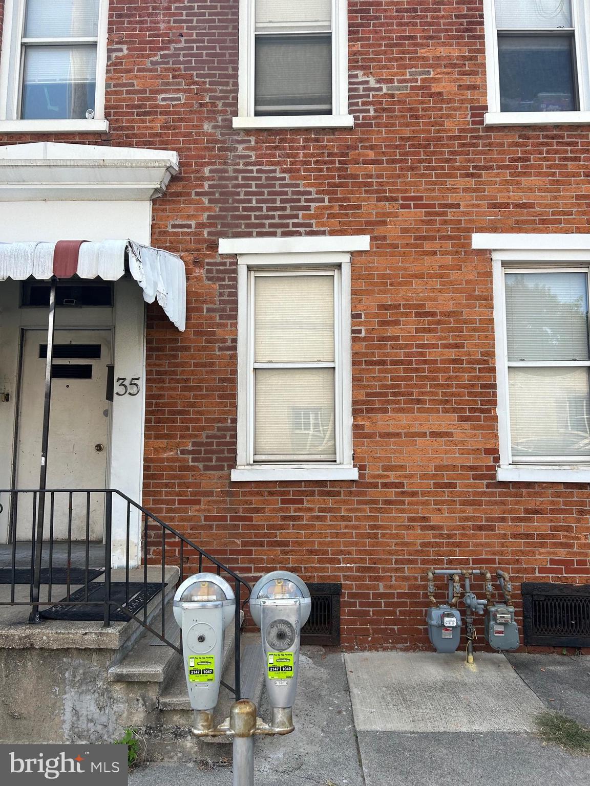 RESIDENTIAL - Residential Lease