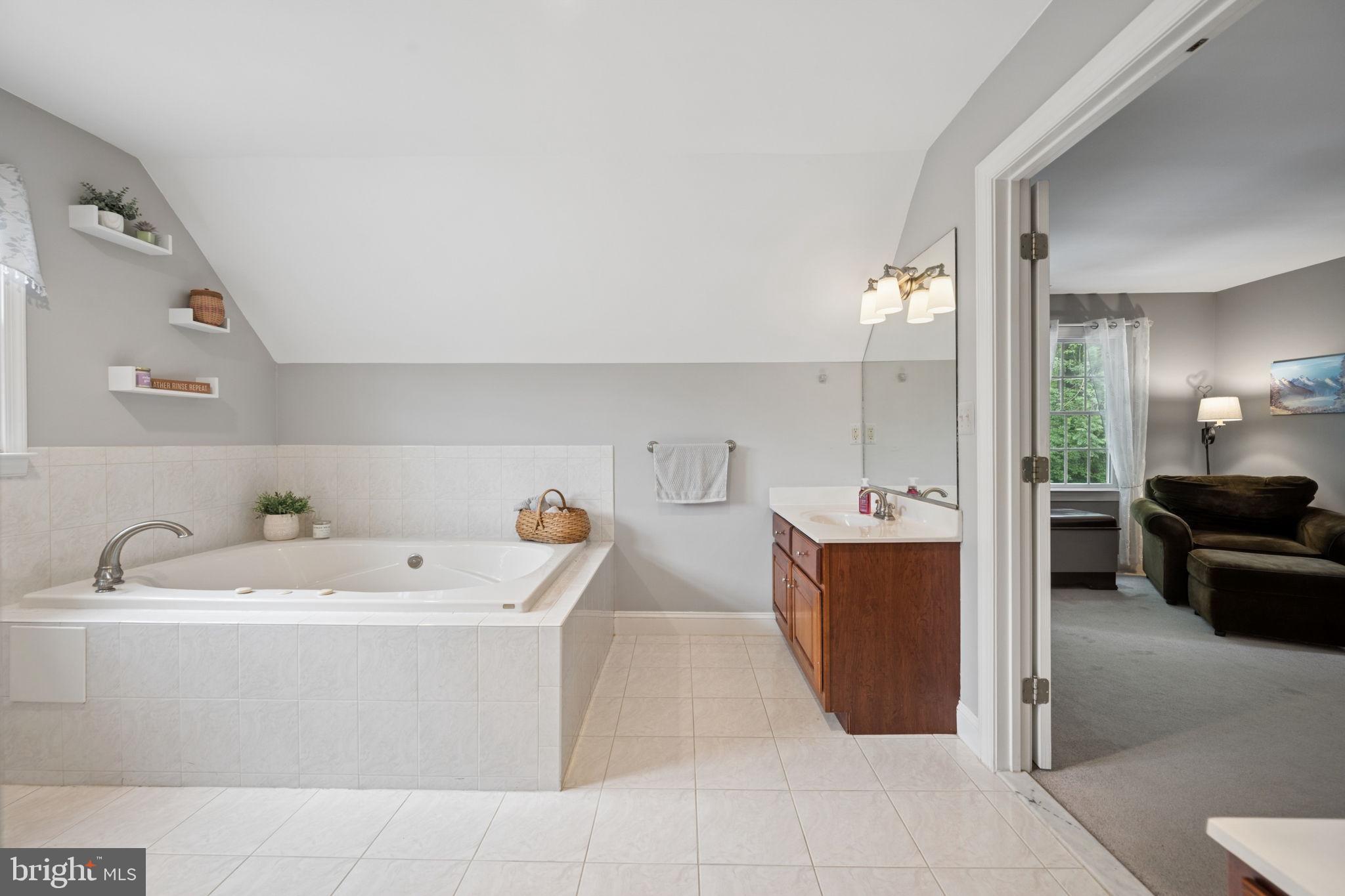 ST ANNE - Residential