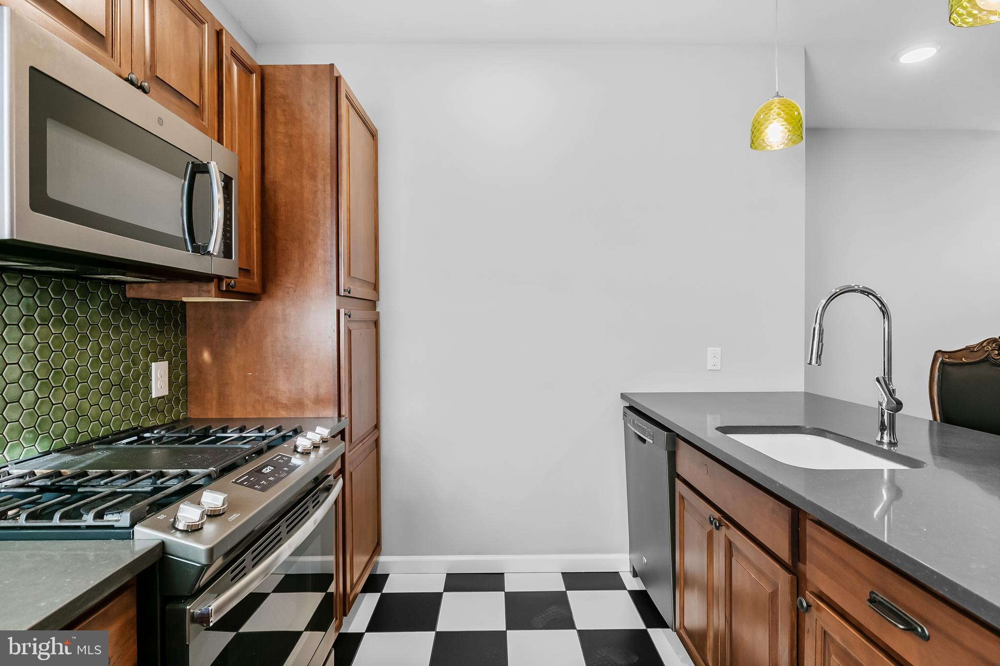 NORTHERN LIBERTIES - Residential Lease