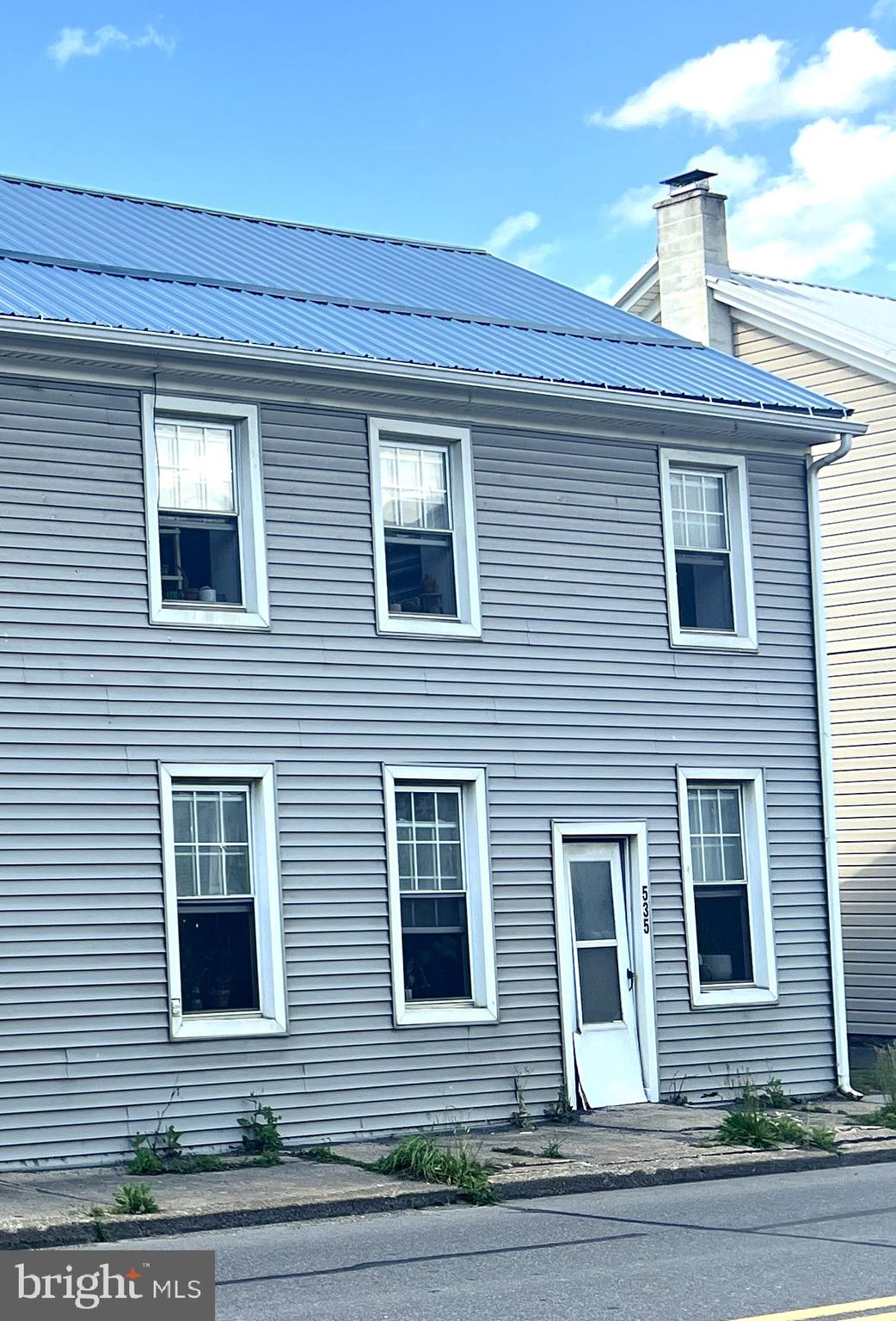 Investment opportunity in the heart of Richfield! This 2-bedroom, 1-bath home offers 1,182 square feet of living space and has a proven rental history, previously generating $1,200 per month in rental income. The property features electric baseboard heat, a practical floor plan, and low-maintenance living. Whether you're looking to add to your investment portfolio, purchase your first rental property, or find an affordable place to call home, this property offers plenty of potential. Conveniently located close to local amenities and commuter routes, 535 Main Street is a great opportunity for investors and owner-occupants alike.