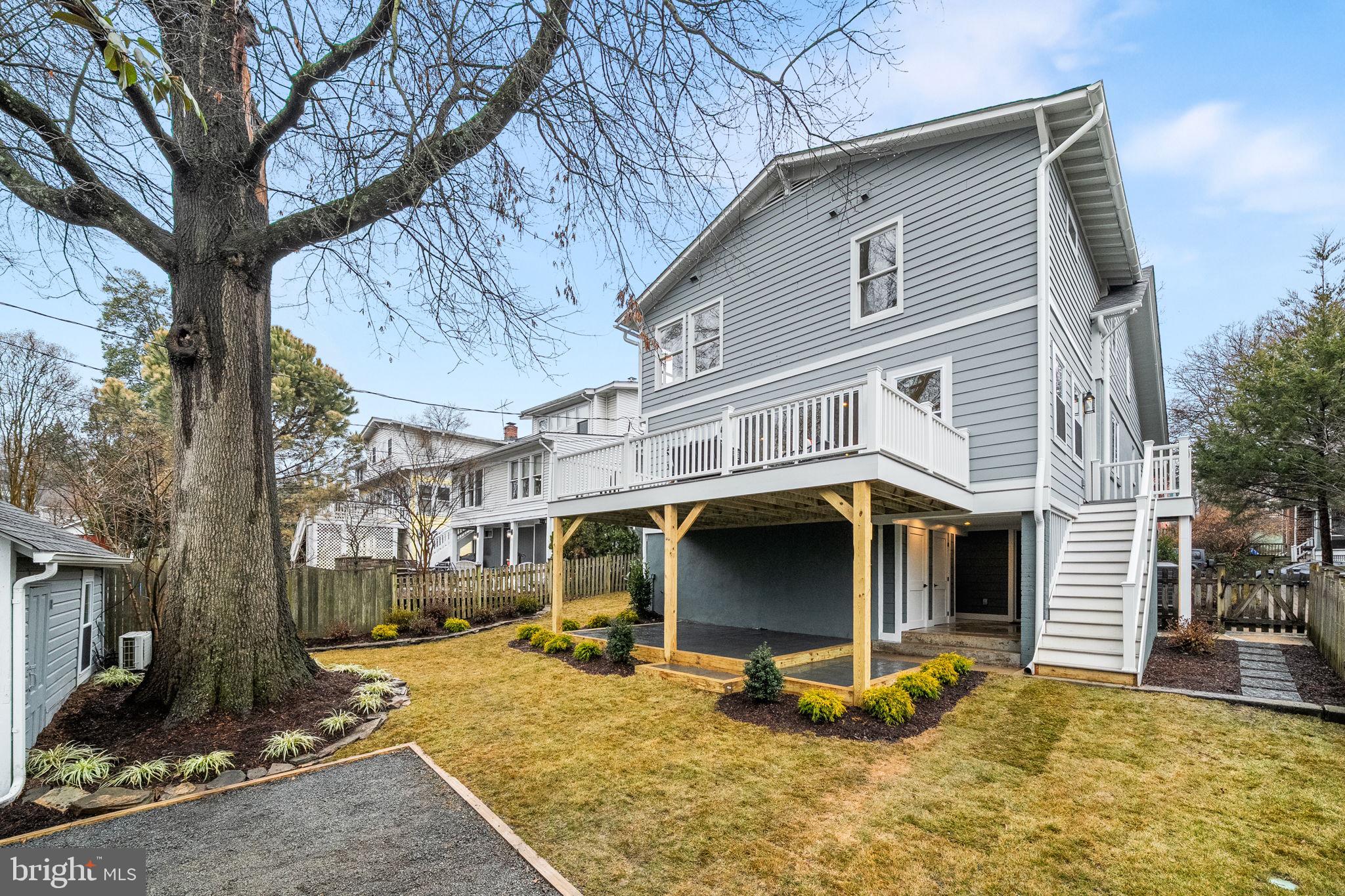 ROSEMONT PARK - Residential