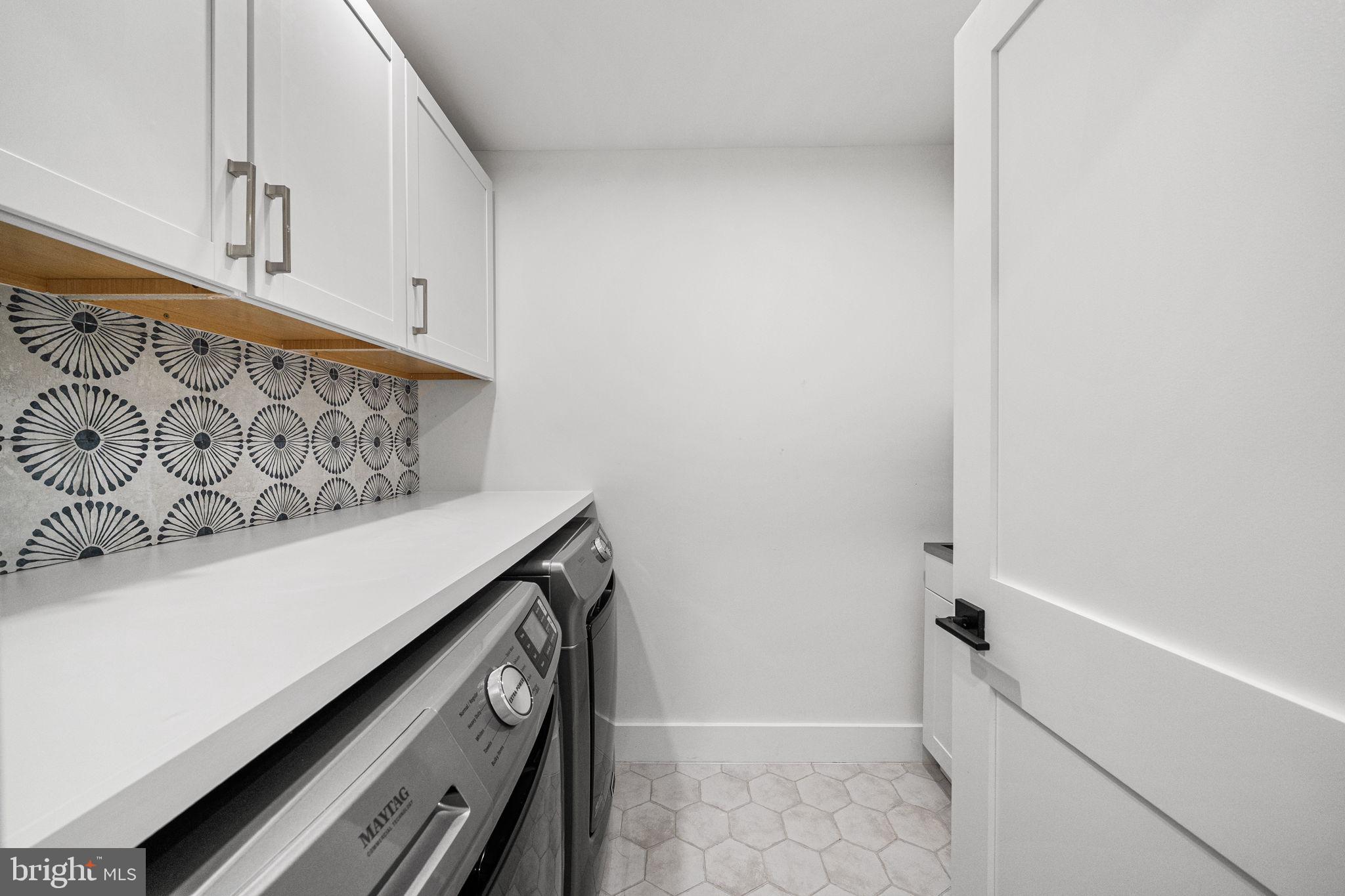ROSEMONT PARK - Residential