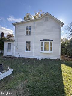 COLONIAL SQUARE - Residential