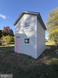 COLONIAL SQUARE - Residential