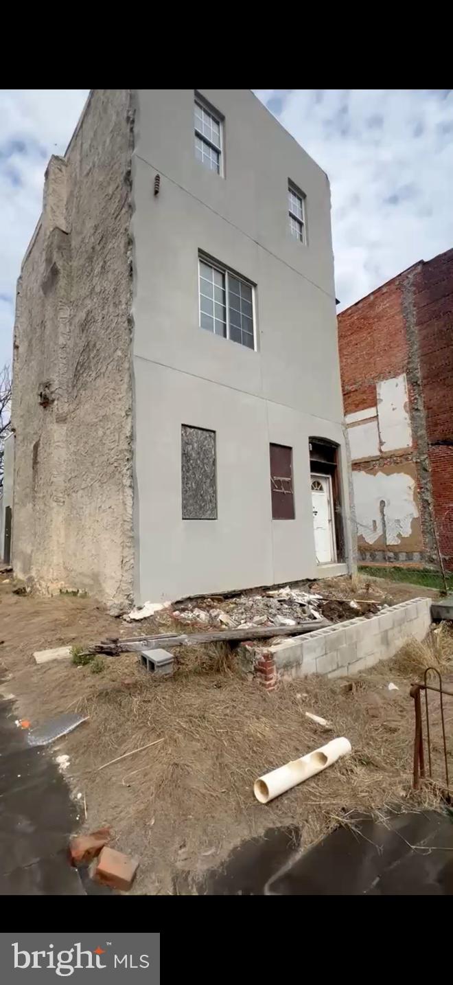 New construction opportunity in the heart of Fairmount! This unique offering includes two adjacent parcels: 4039 W Girard Ave (existing shell) and 4041 W Girard Ave (vacant lot), each measuring approximately 18 x 95. Both properties are zoned CMX-2, allowing for a wide range of mixed-use development possibilities. Ideal for investors or developers looking to create a strong income-producing property in a prime location. Bring your vision and unlock the full potential of this rare double-lot opportunity.