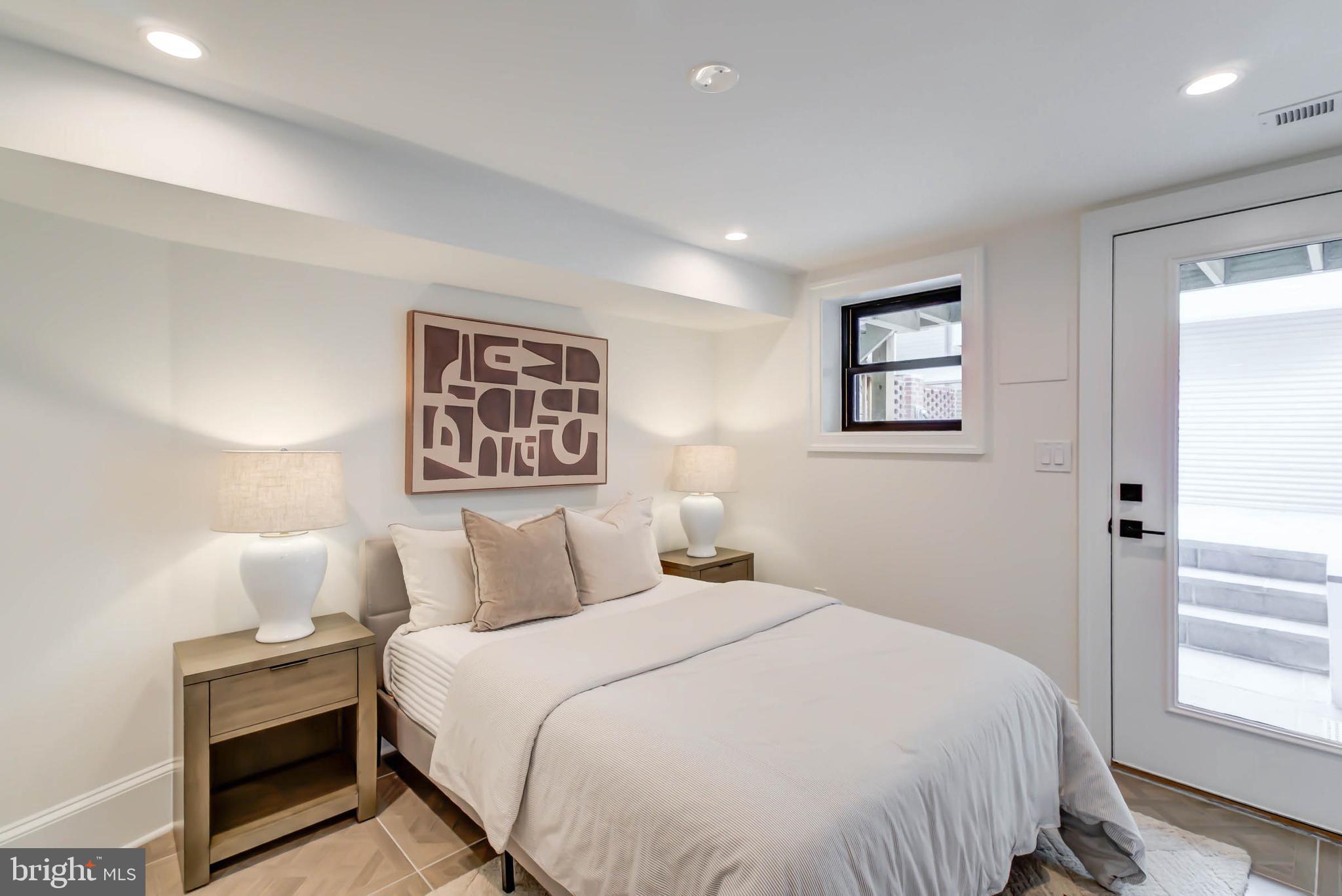 BLOOMINGDALE - Residential