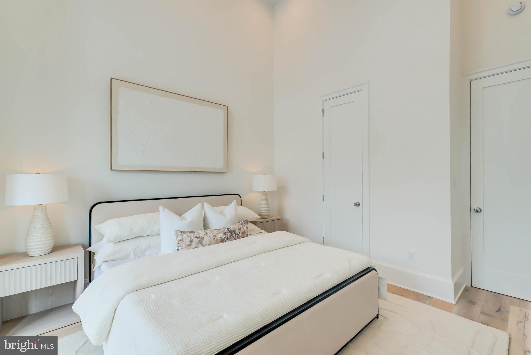 BLOOMINGDALE - Residential