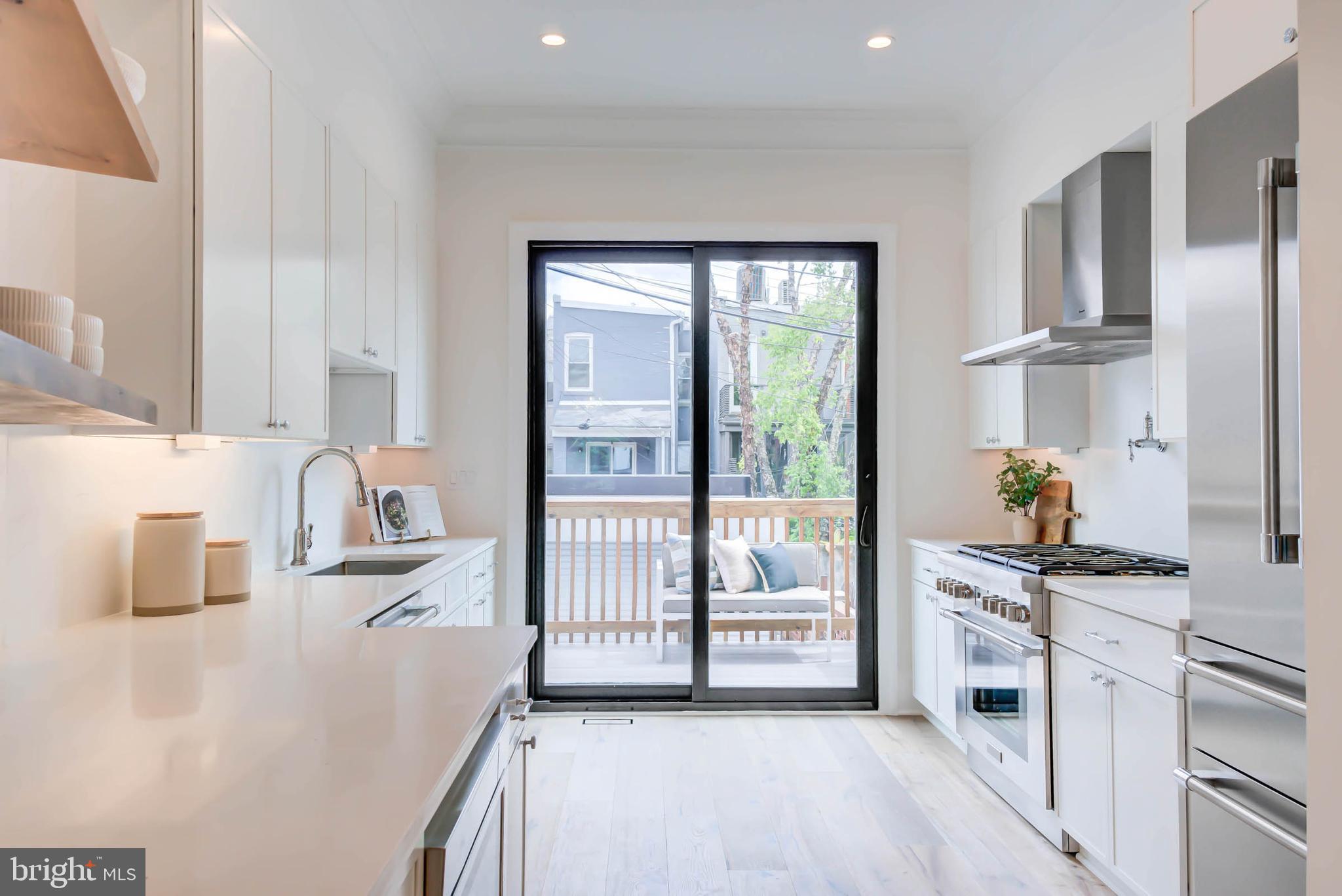 BLOOMINGDALE - Residential