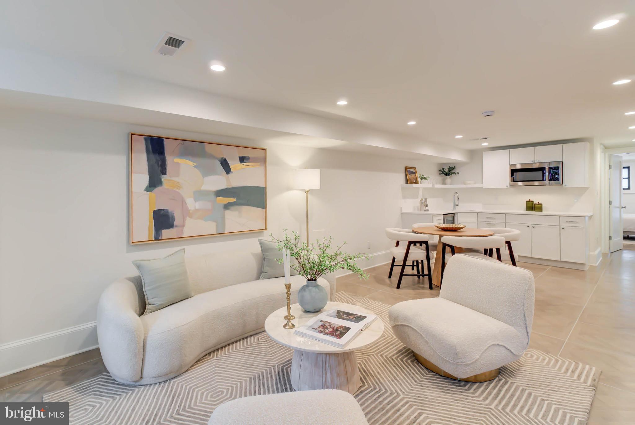 BLOOMINGDALE - Residential