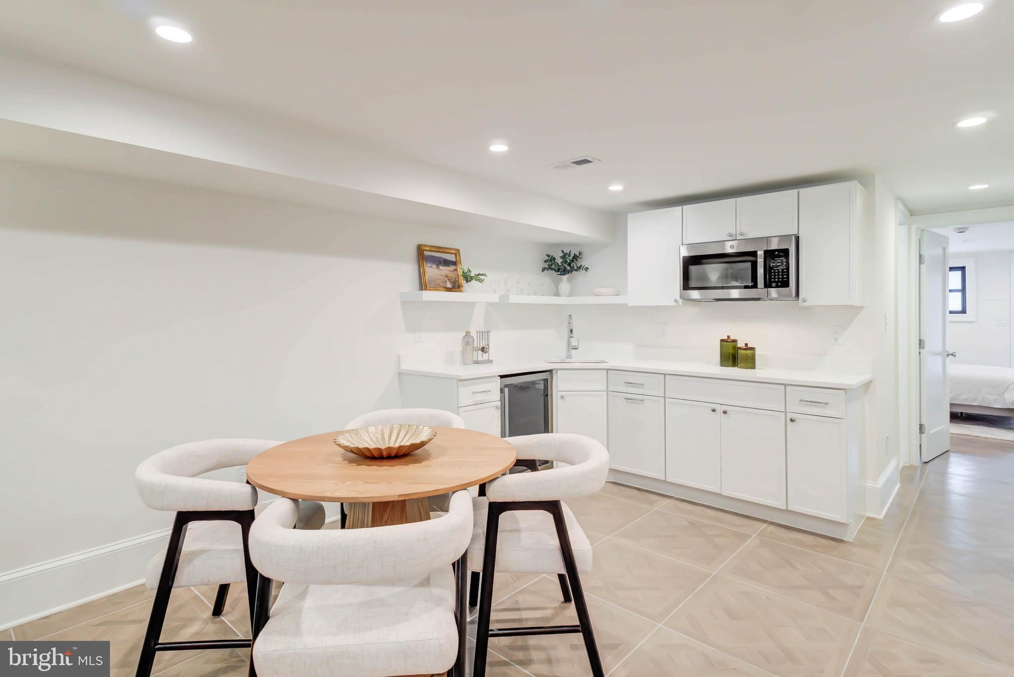 BLOOMINGDALE - Residential
