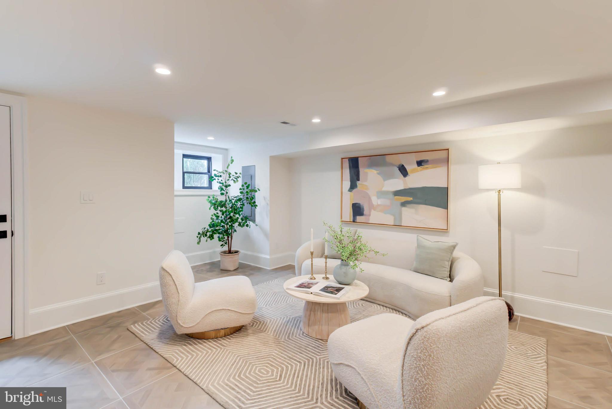 BLOOMINGDALE - Residential