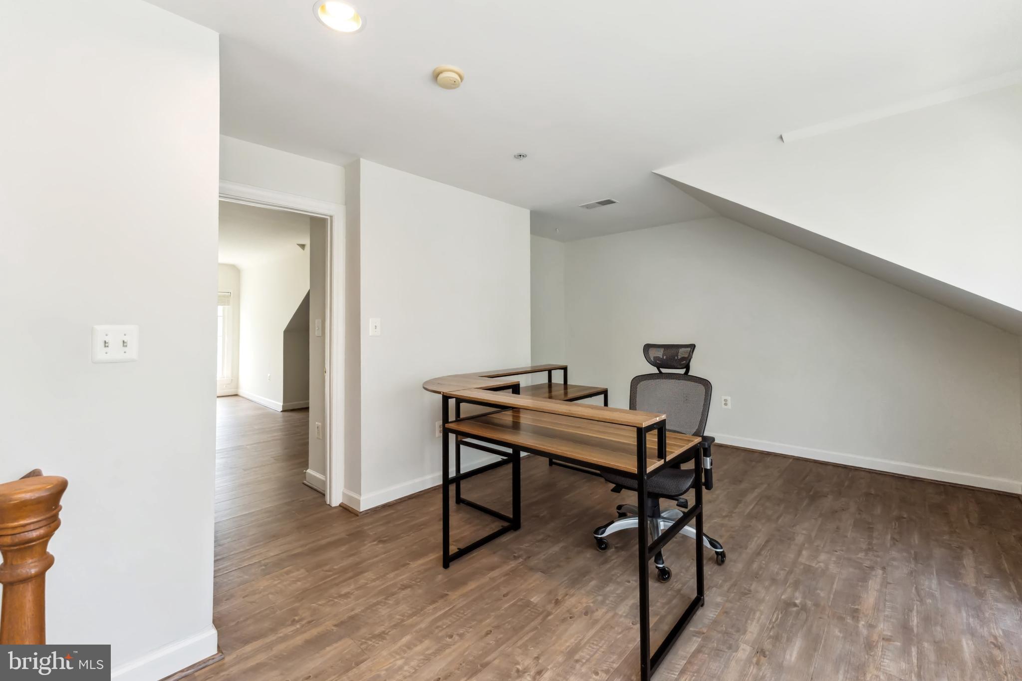 HUNTING RIDGE - Residential Lease