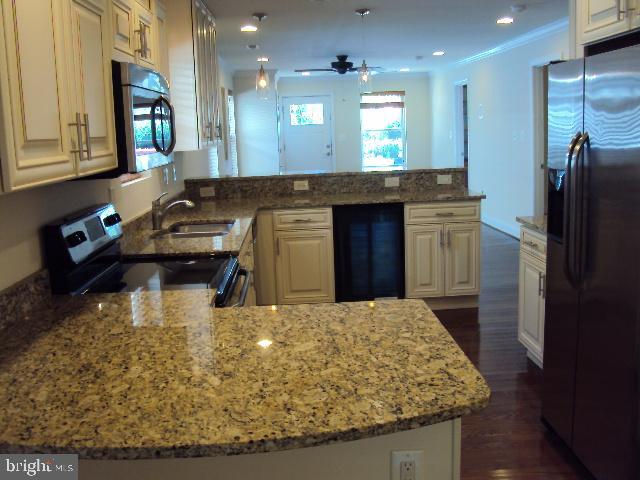 NORTH CHESAPEAKE BEACH - Residential