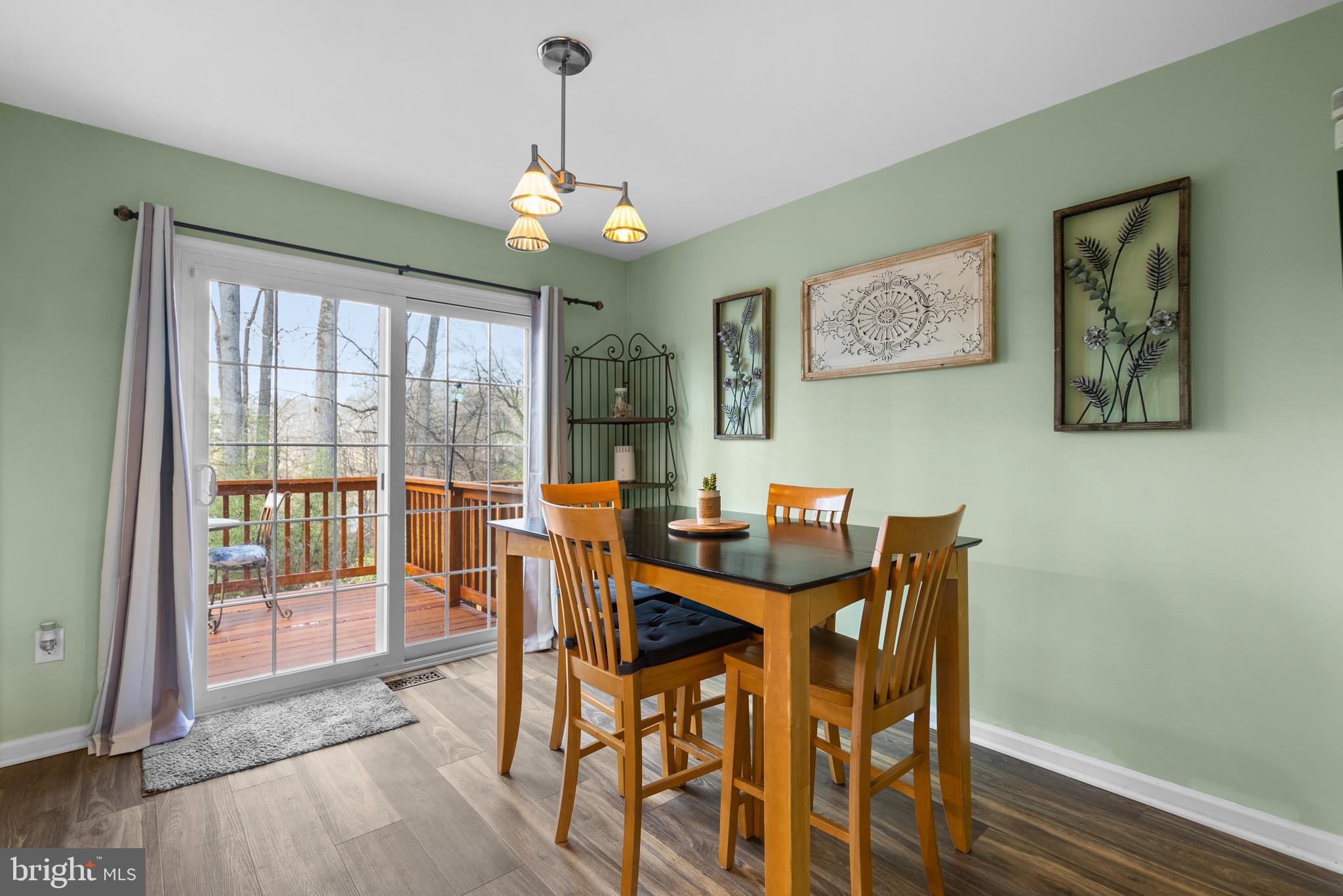 GUNNERS LAKE VILLAGE - Residential