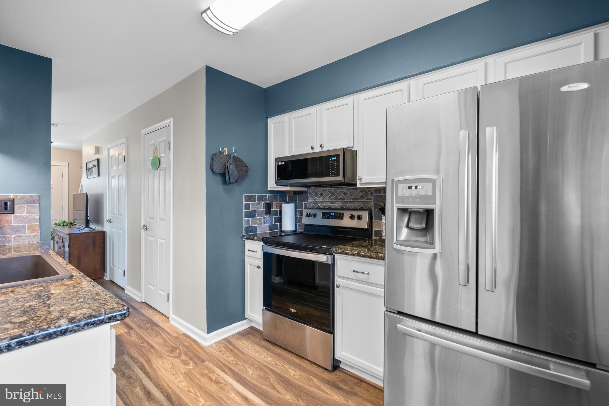 GUNNERS LAKE VILLAGE - Residential