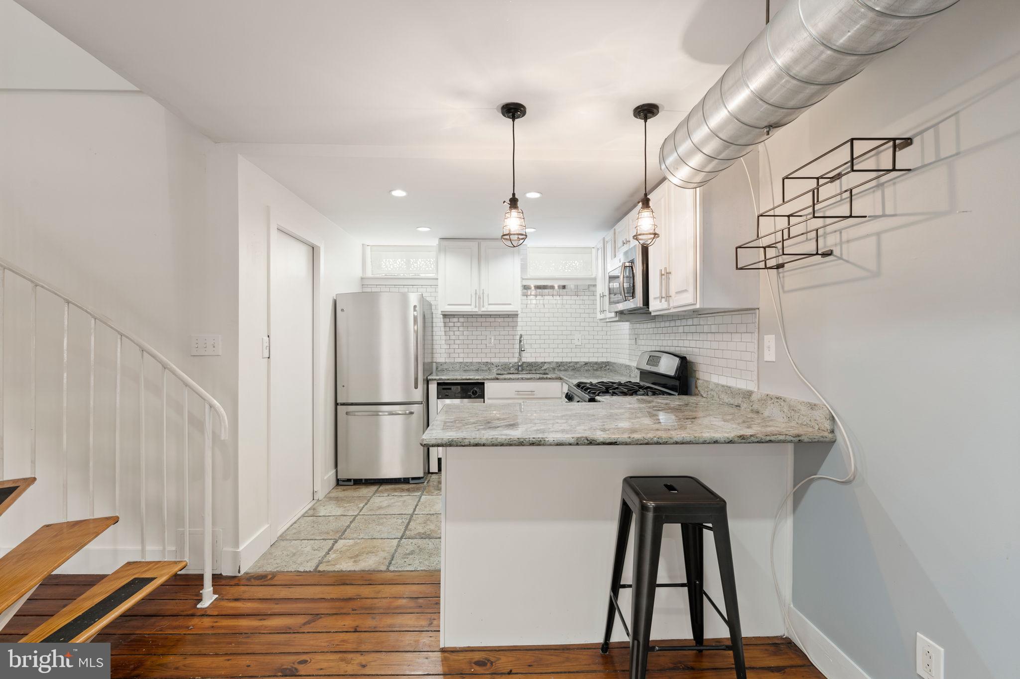 WASHINGTON SQ WEST - Residential Lease