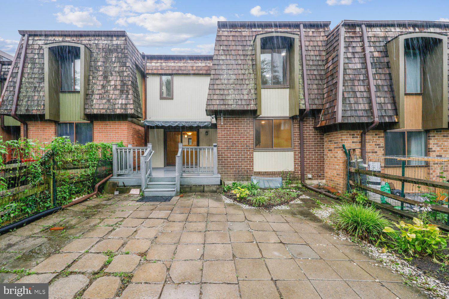 HIGHFIELD - Residential