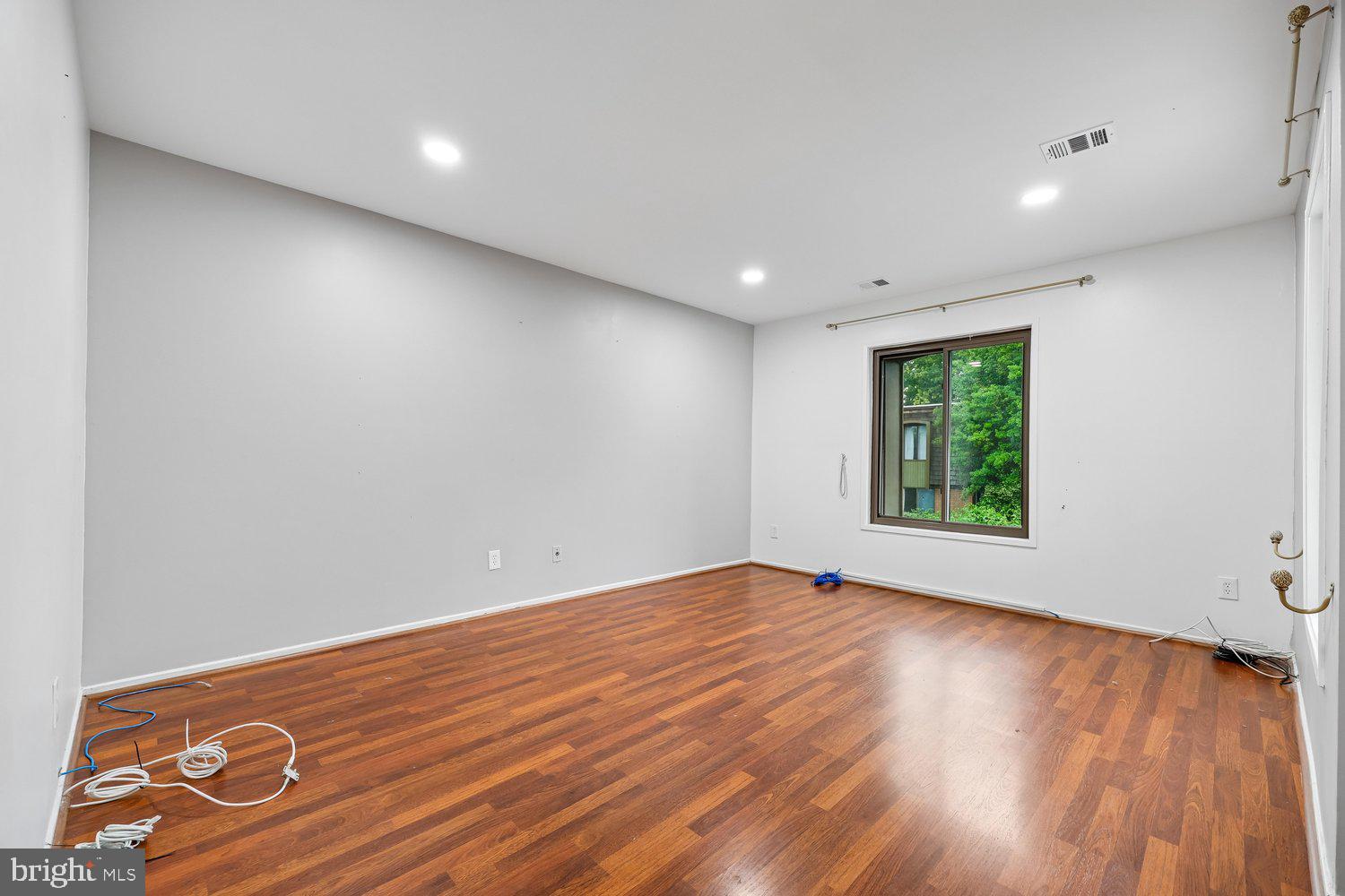 HIGHFIELD - Residential