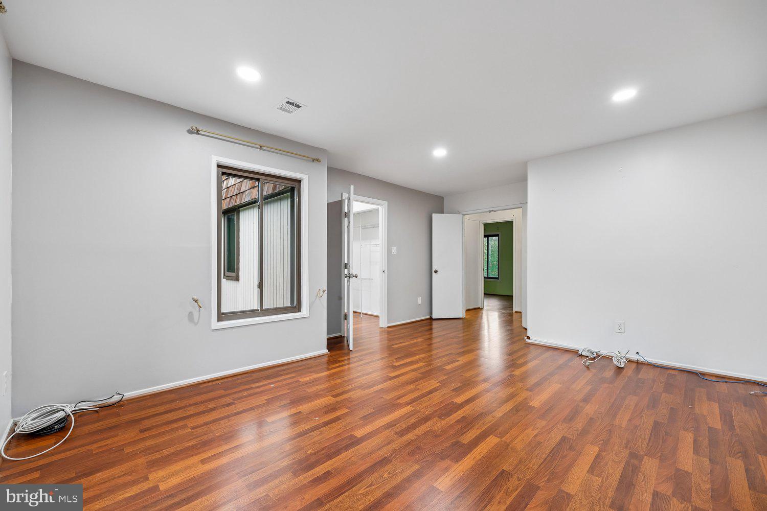 HIGHFIELD - Residential