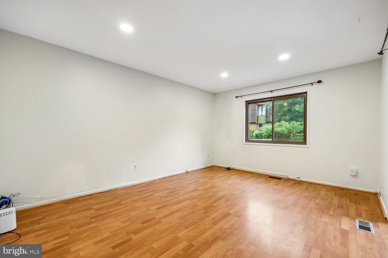 HIGHFIELD - Residential