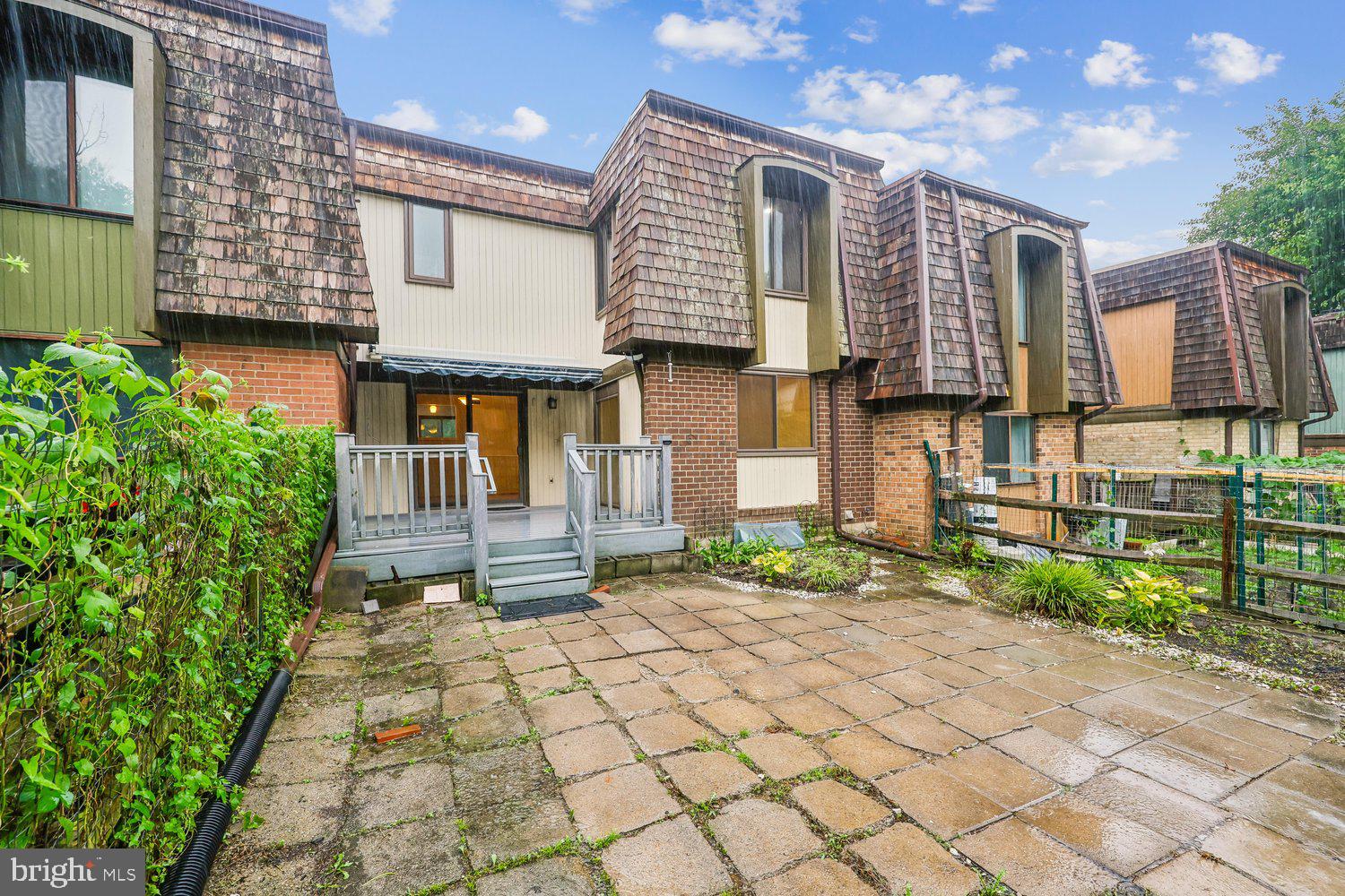 HIGHFIELD - Residential
