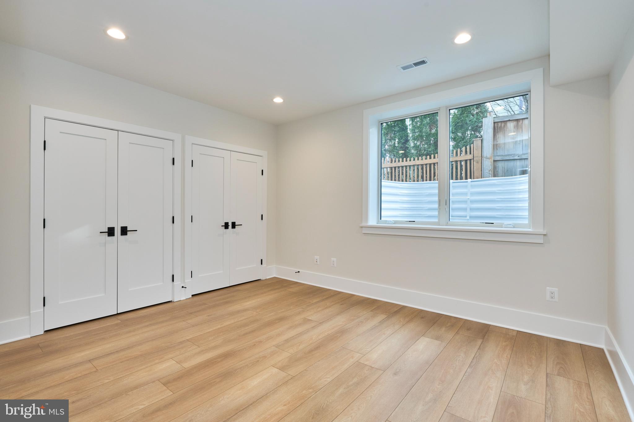 LYON PARK - Residential