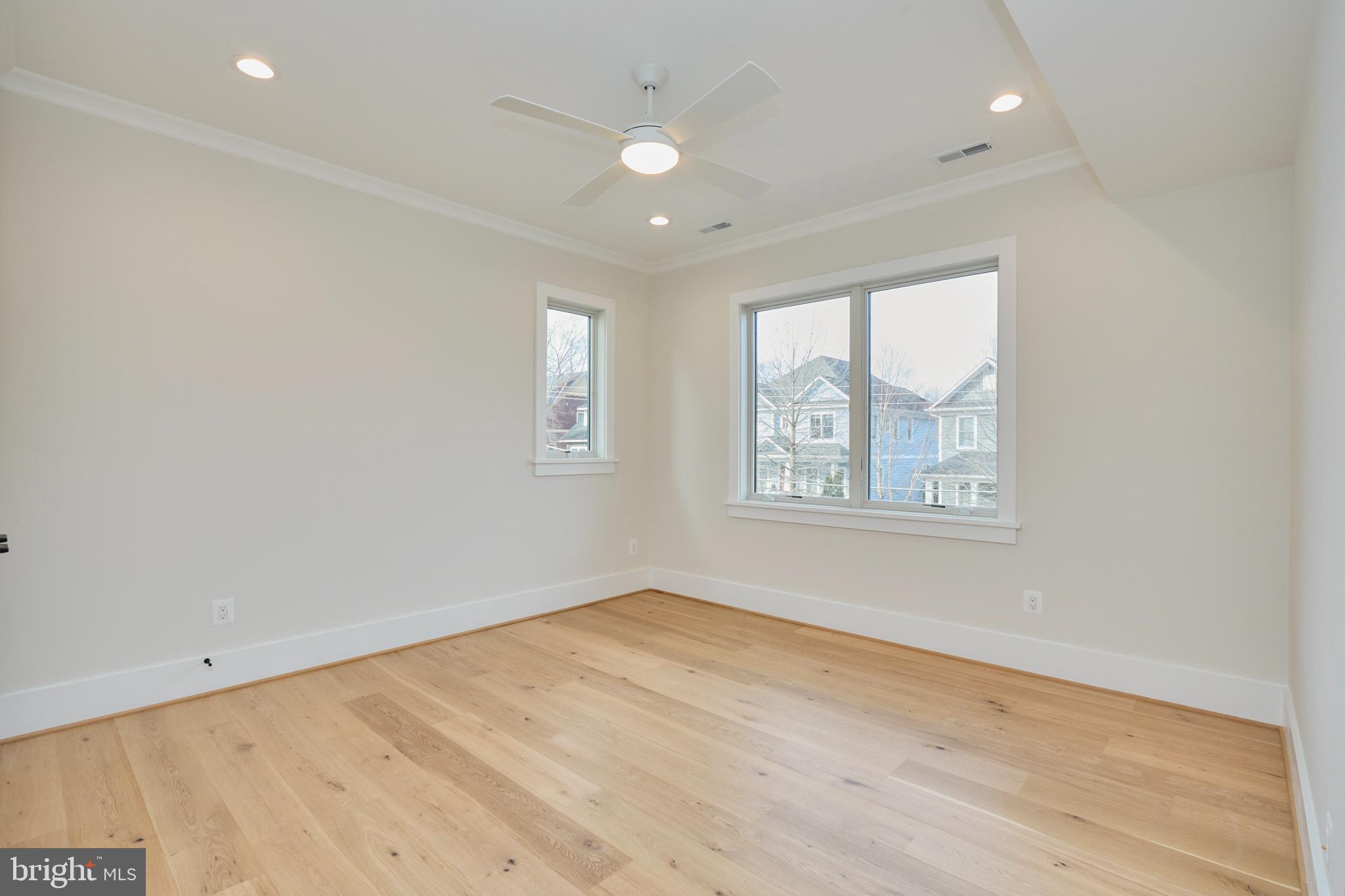 LYON PARK - Residential