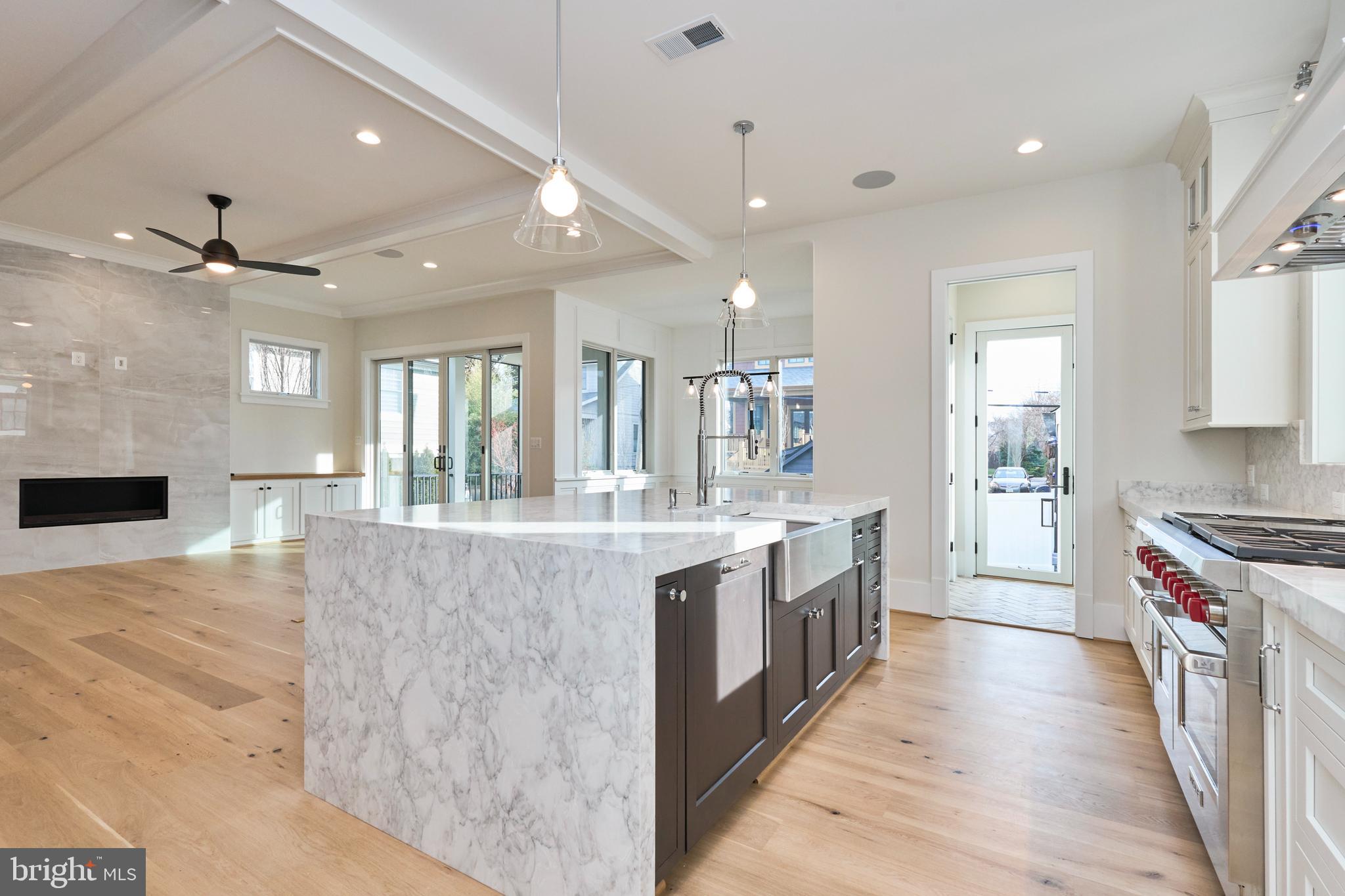 LYON PARK - Residential